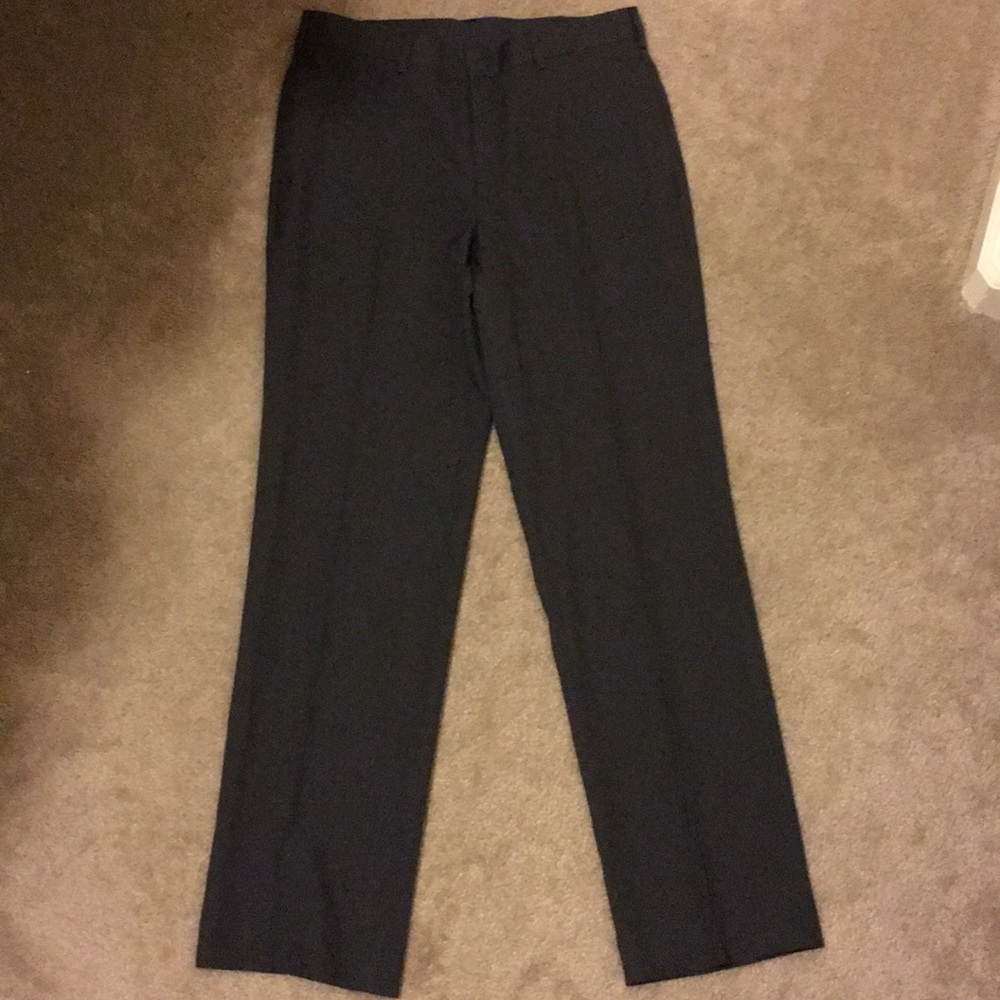 Axist city dress pant grey, great condition.